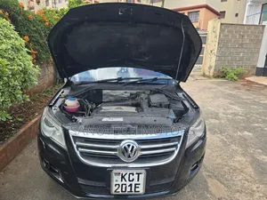 Volkswagen Tiguan 2011 Black