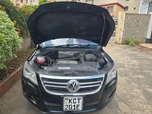 Volkswagen Tiguan 2011 Black