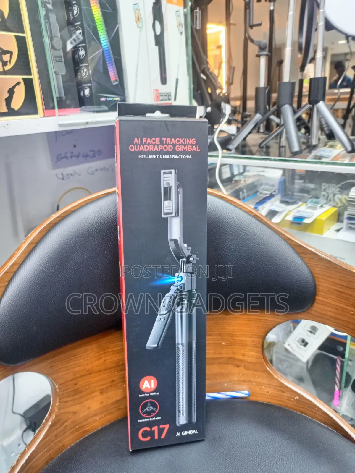 C17 360° Rotating Ai Smartphone Tracking Stand