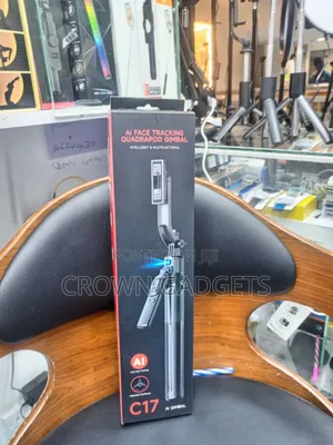 C17 360° Rotating Ai Smartphone Tracking Stand