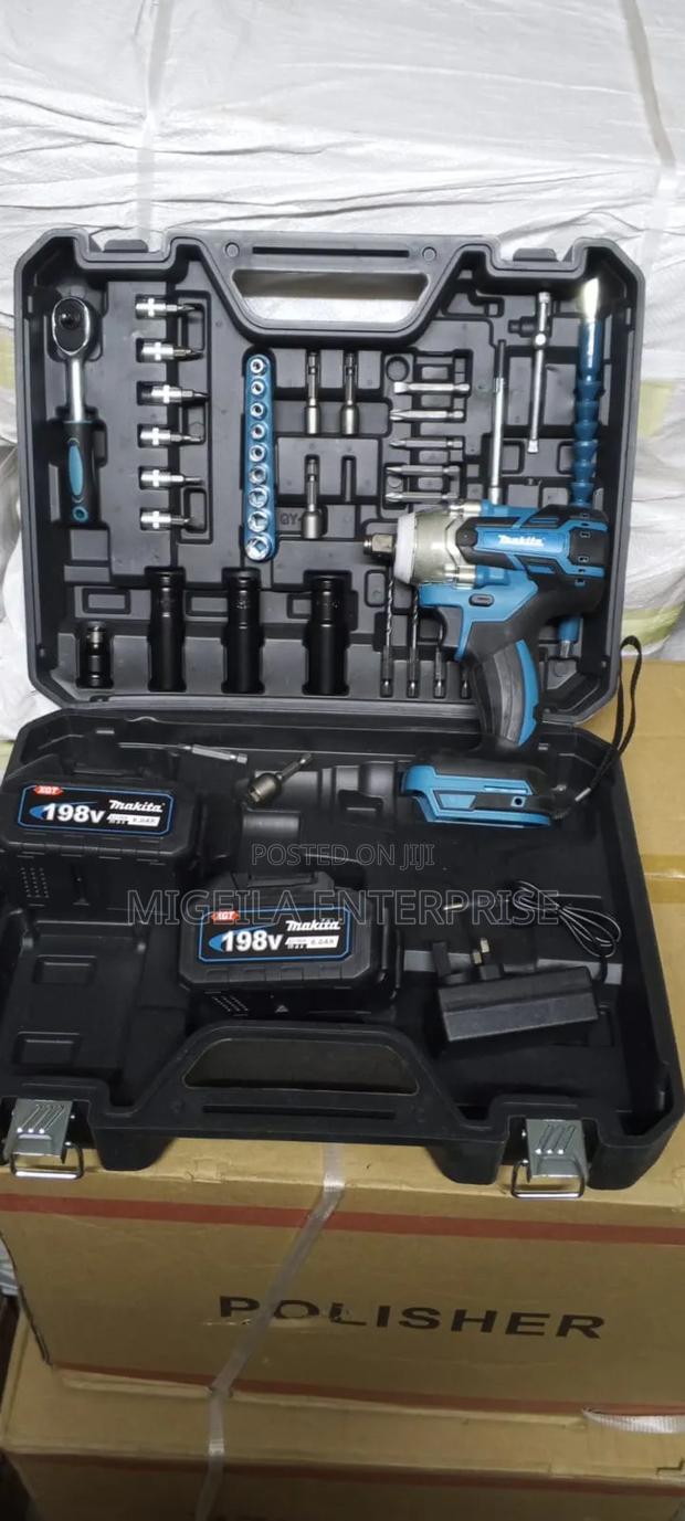 Makita Impact Wrench