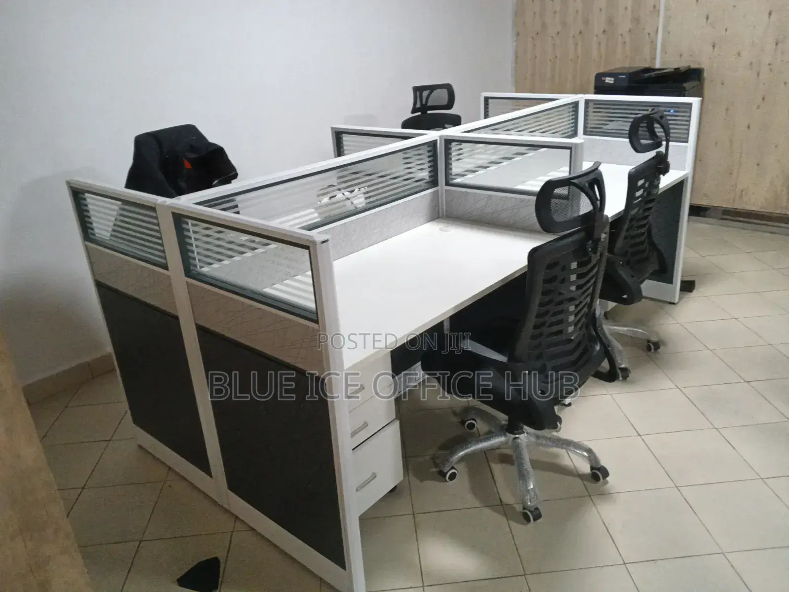 Modern 4 Way Cubicle Workstation Desk Set