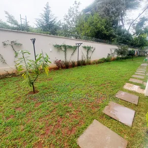 6bdrm Villa in Valley Arcade for sale