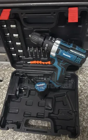 21 Volts Makita