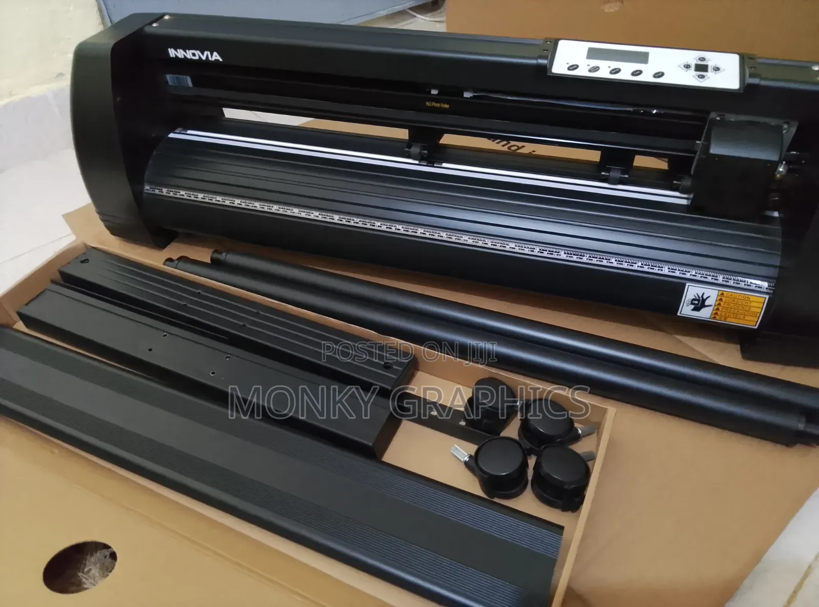 Quick Sale!! Innovia 2ft Vinyl Plotter Machine With Contour Cutting
