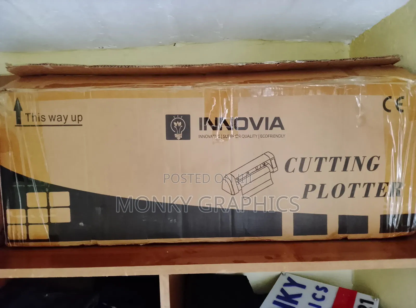 Quick Sale!! Innovia 2ft Vinyl Plotter Machine With Contour Cutting