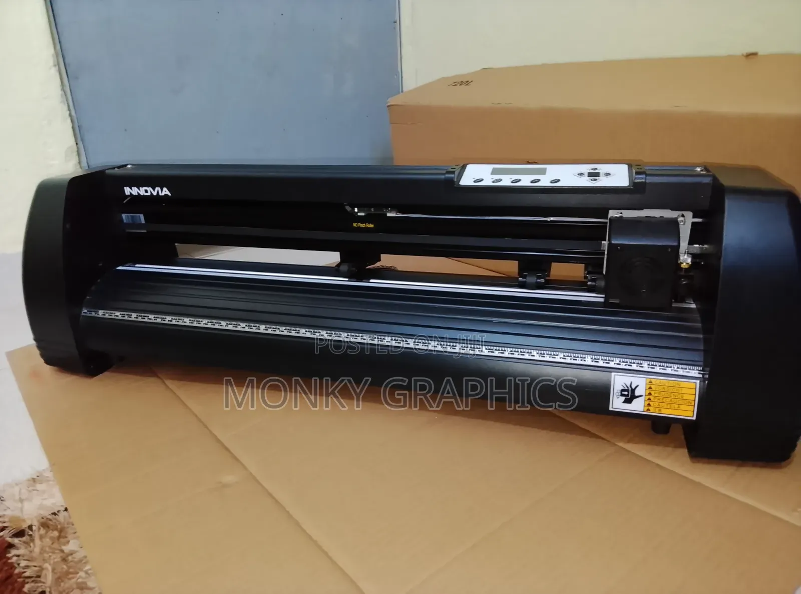 Quick Sale!! Innovia 2ft Vinyl Plotter Machine With Contour Cutting