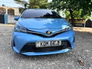 Toyota Vitz 2016 Blue