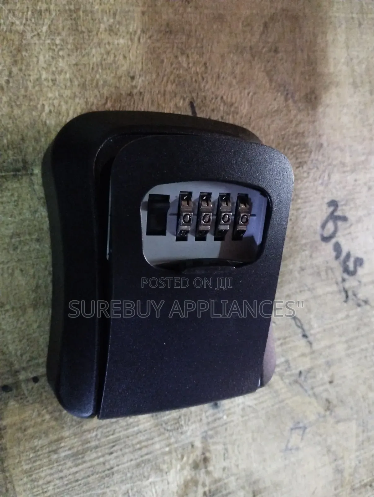 Metallic Keylock Box