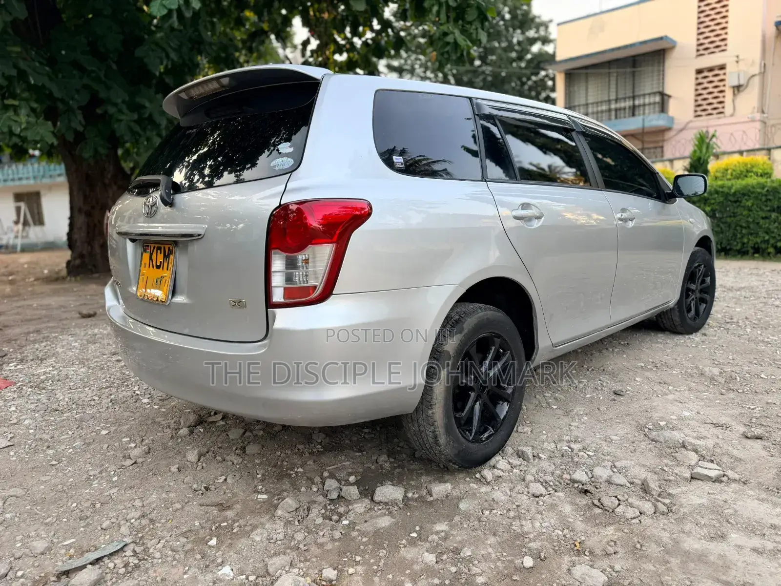 Toyota Corolla Fielder 2010 Silver