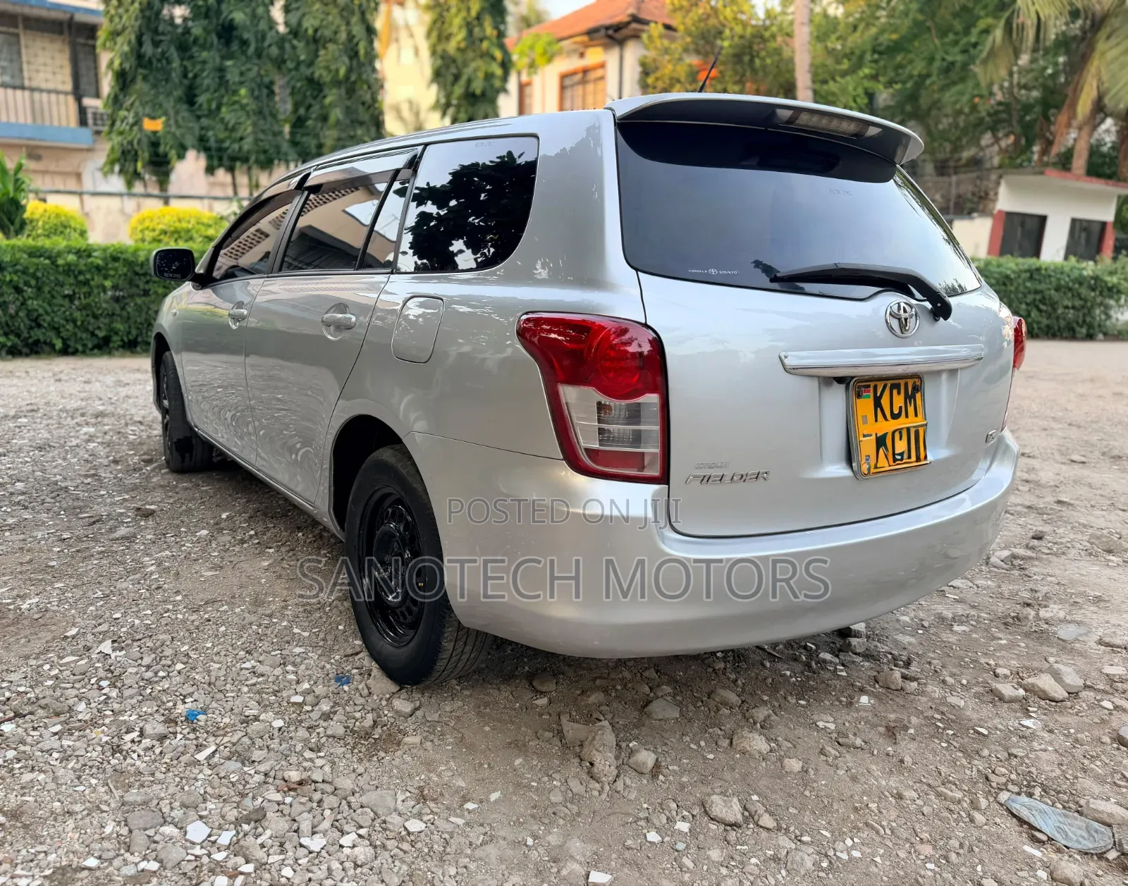 Toyota Corolla Fielder 2010 Silver