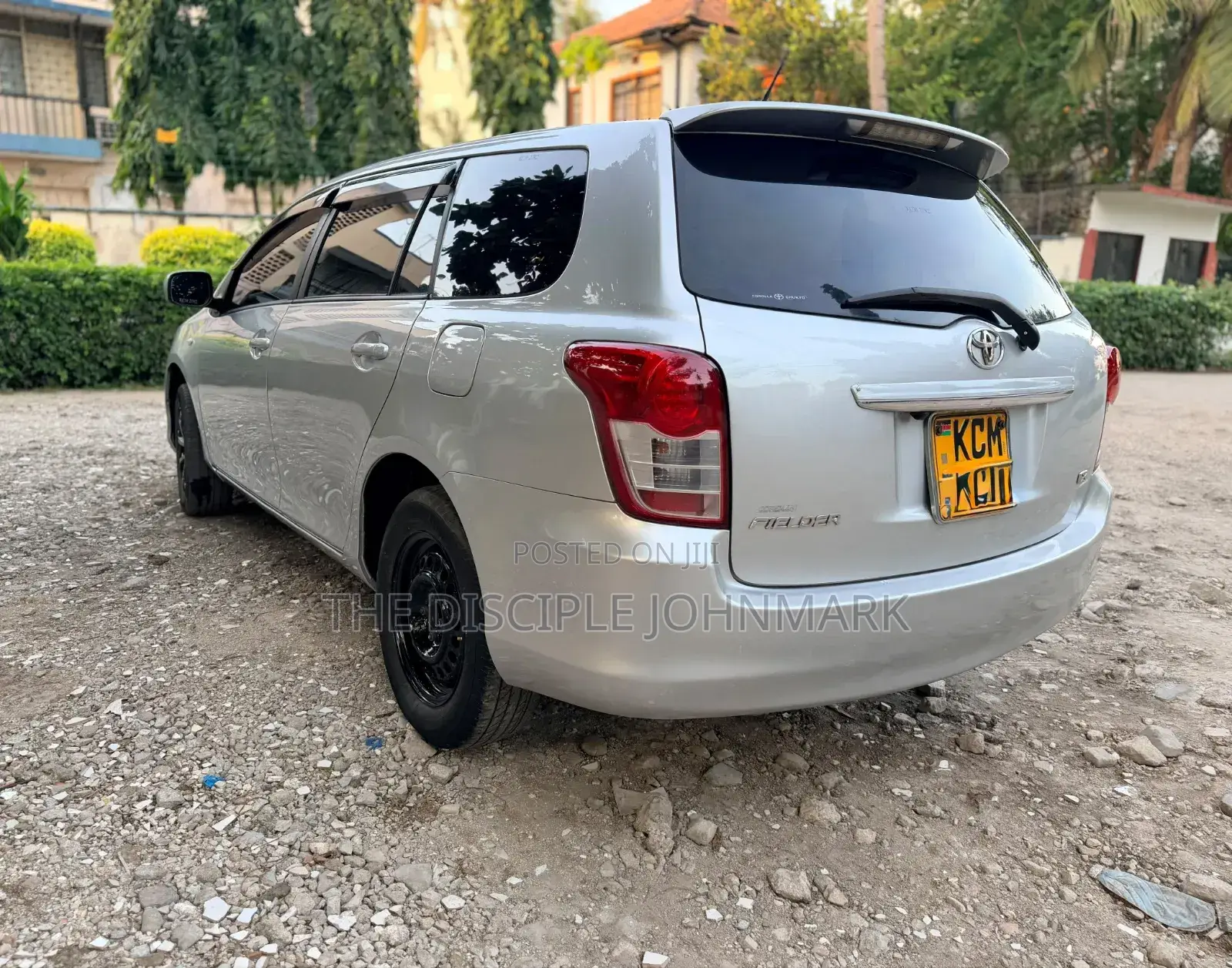 Toyota Corolla Fielder 2010 Silver