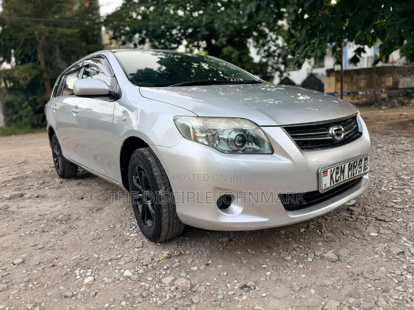 Toyota Corolla Fielder 2010 Silver