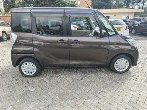 Nissan Dayz Roox 2019 Maroon