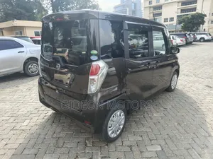 Nissan Dayz Roox 2019 Maroon