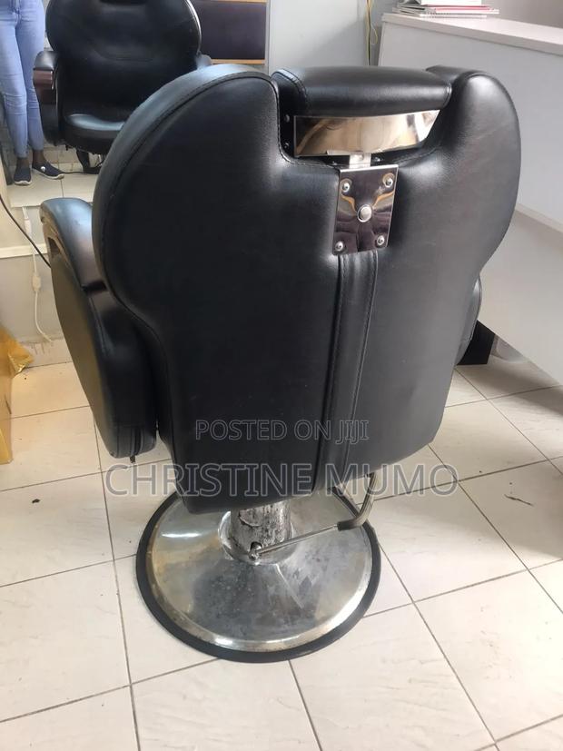 Executive Barbershop Chairs - main view
