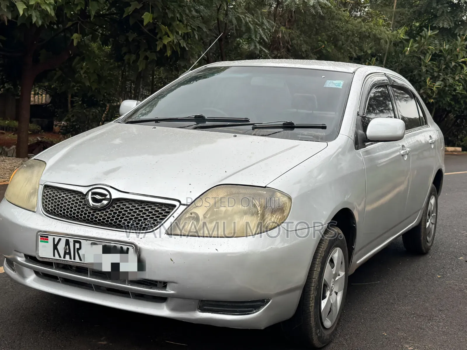 Toyota Corolla 1999 Silver