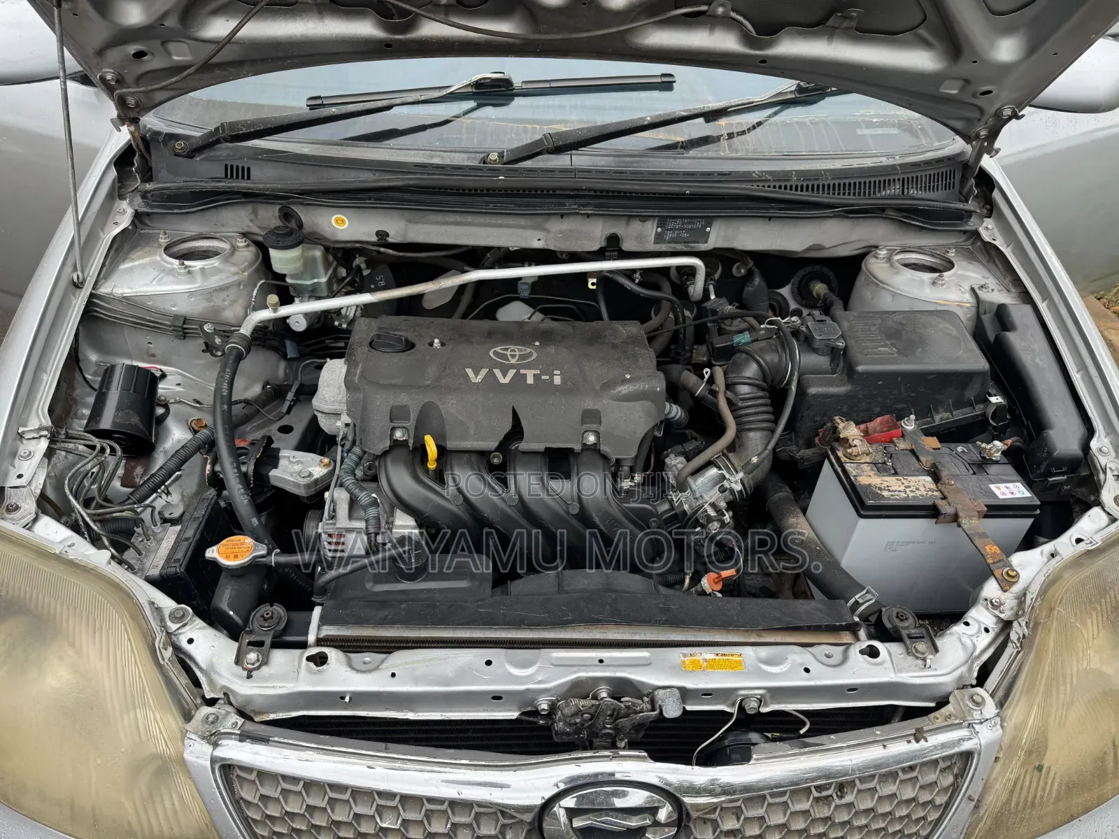 Toyota Corolla 1999 Silver