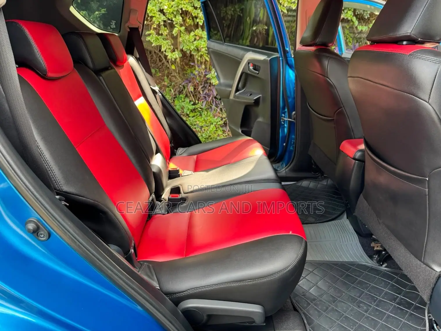 Toyota RAV4 2018 Blue