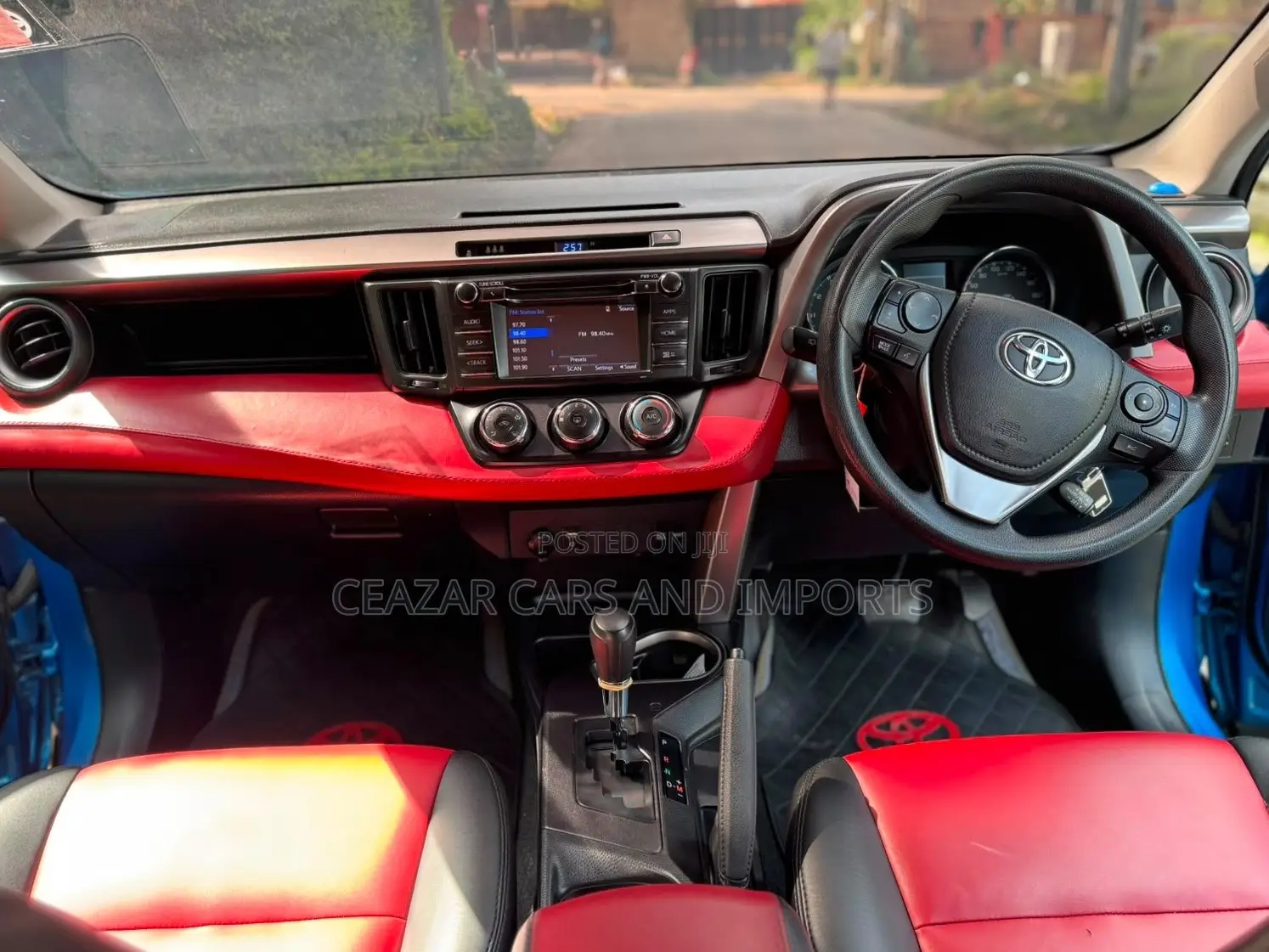 Toyota RAV4 2018 Blue
