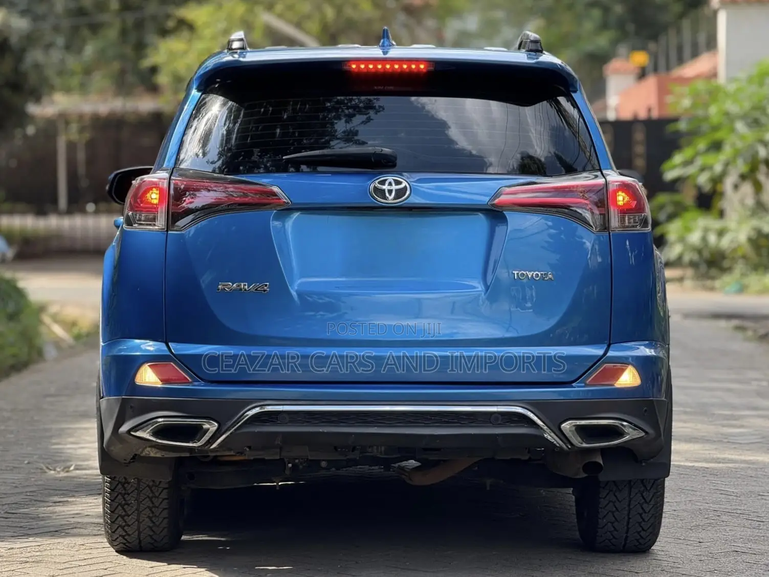 Toyota RAV4 2018 Blue