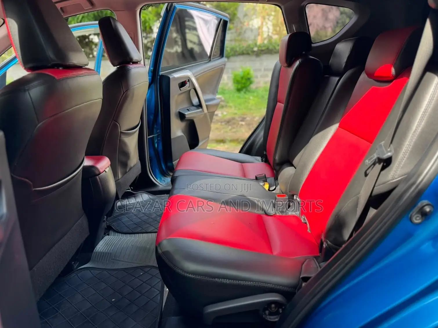 Toyota RAV4 2018 Blue
