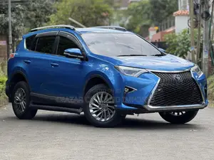 Toyota RAV4 2018 Blue
