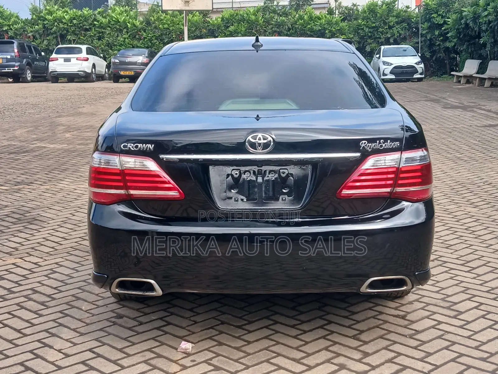Toyota Crown 2012 Black