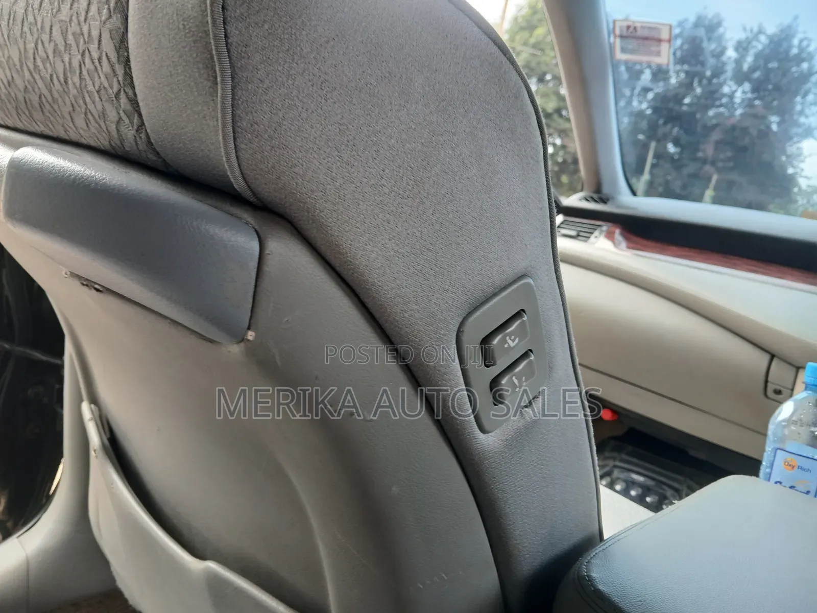 Toyota Crown 2012 Black