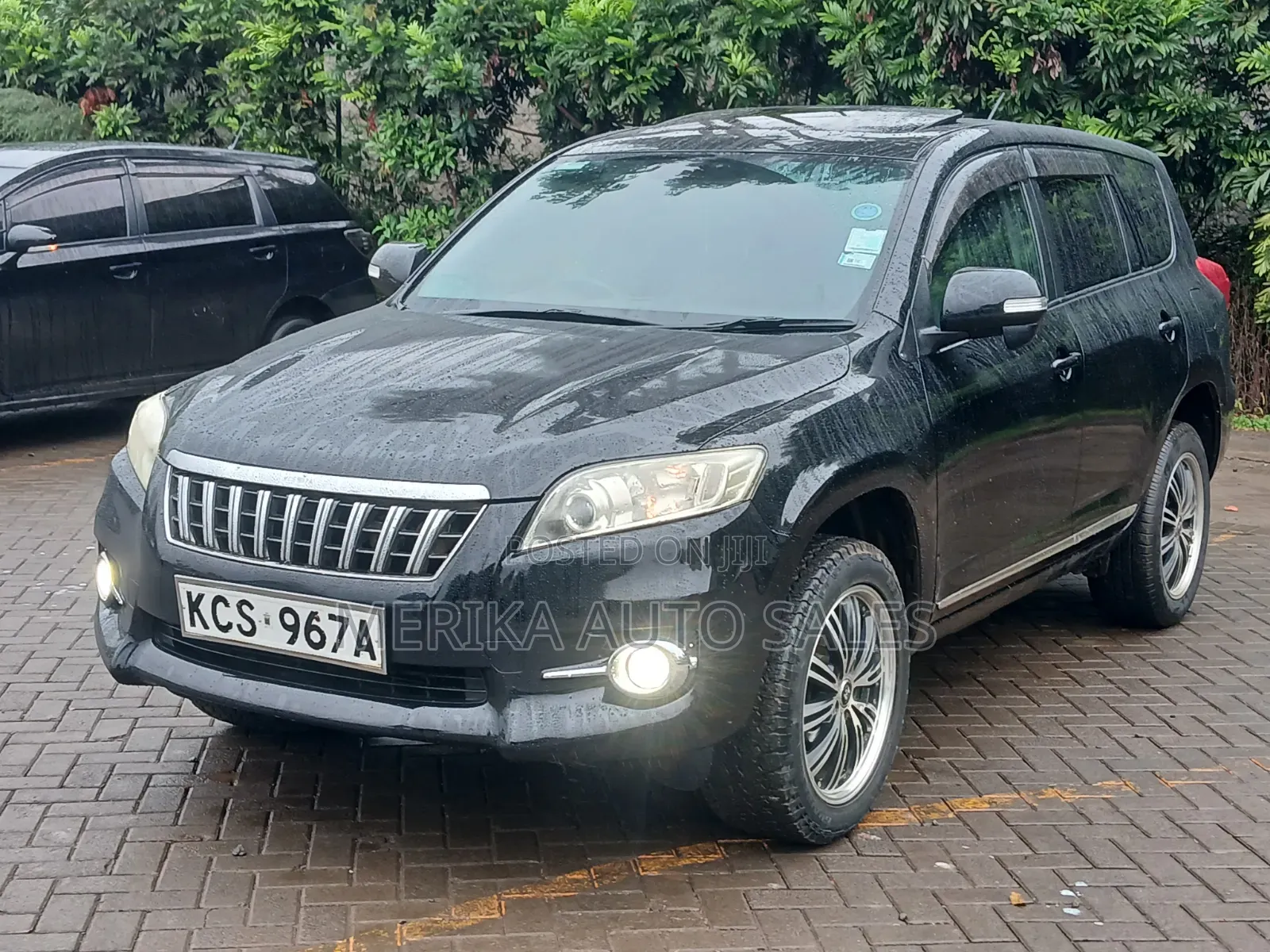 Toyota Vanguard 2011 Black
