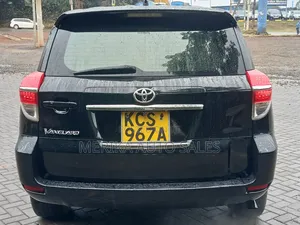 Toyota Vanguard 2011 Black