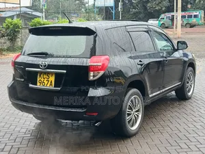 Toyota Vanguard 2011 Black