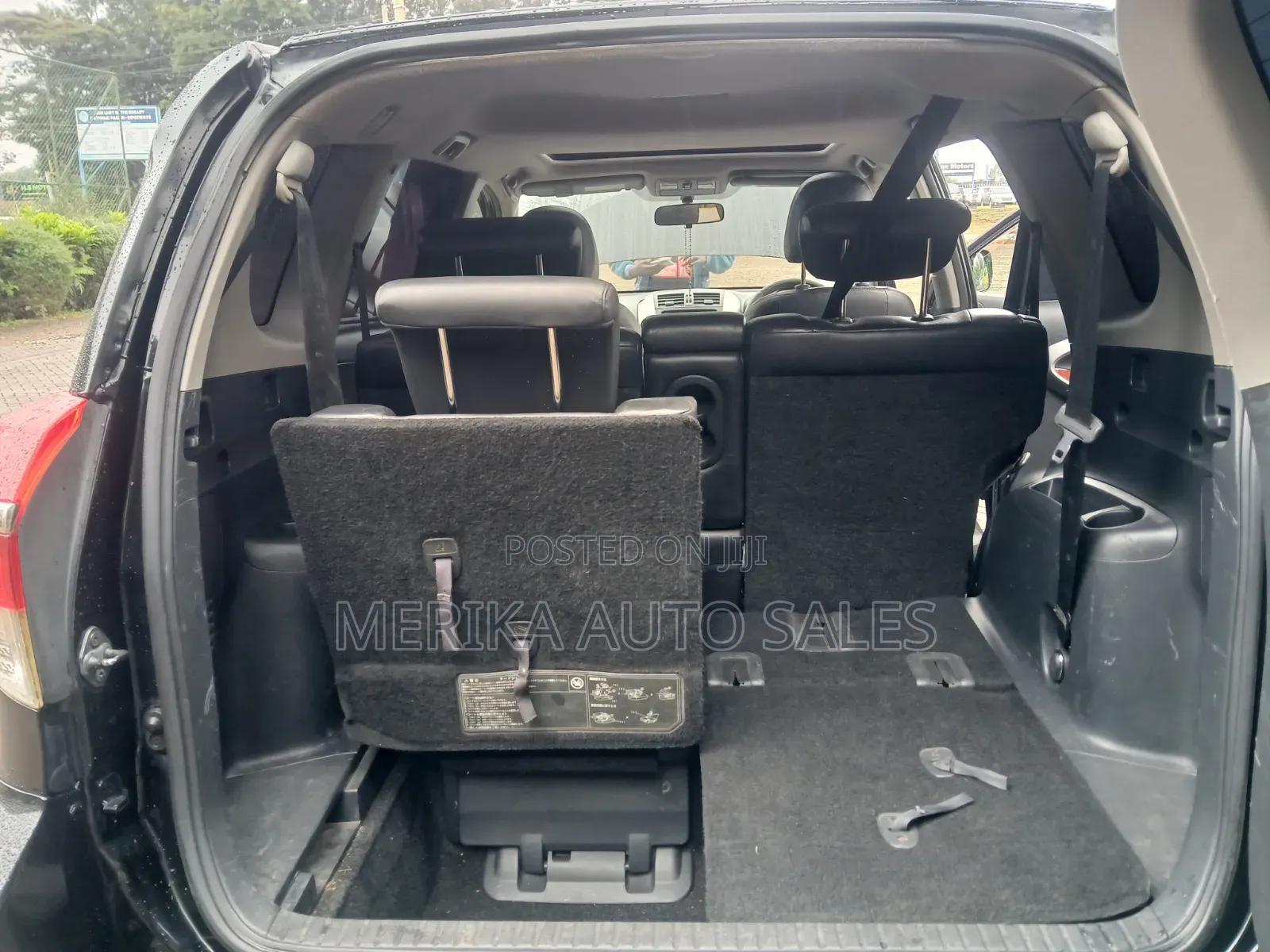 Toyota Vanguard 2011 Black