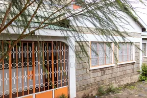 3bdrm Bungalow in Kwa Mlima,Blessed, Hillview Estate for sale