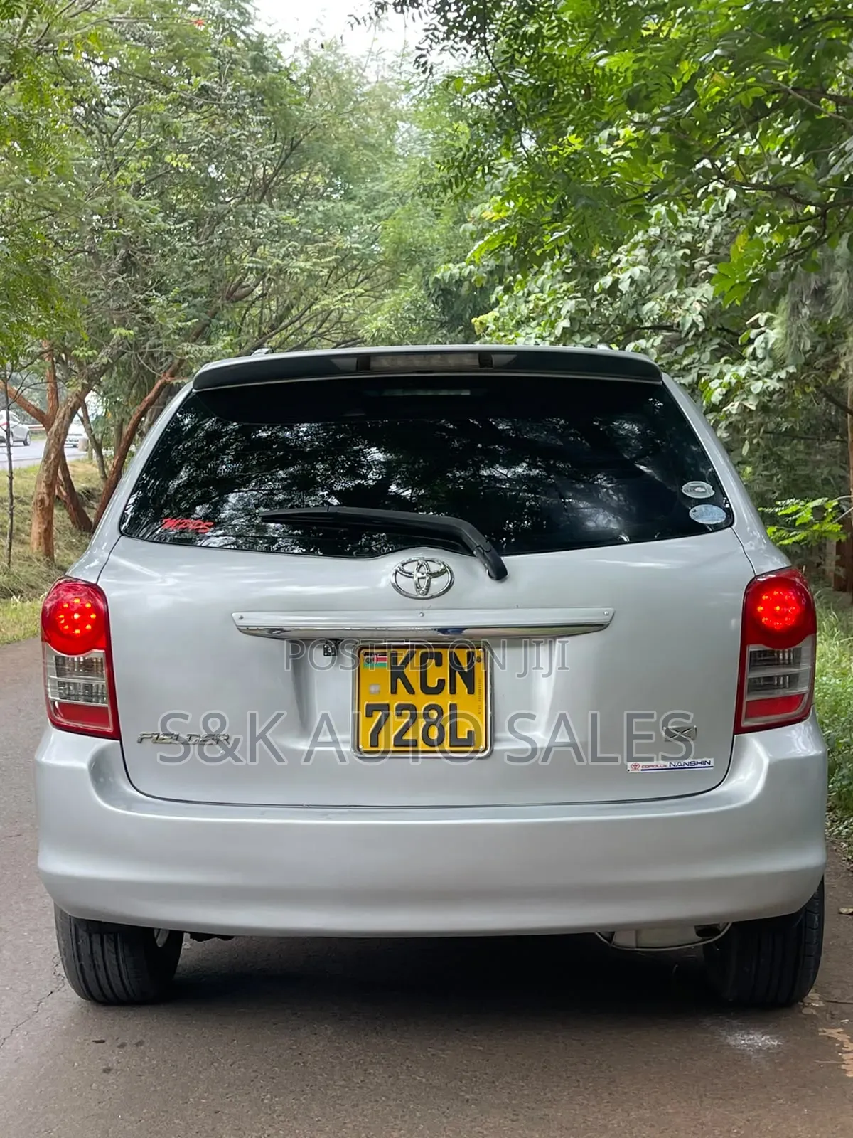Toyota Corolla Fielder 2010 Silver