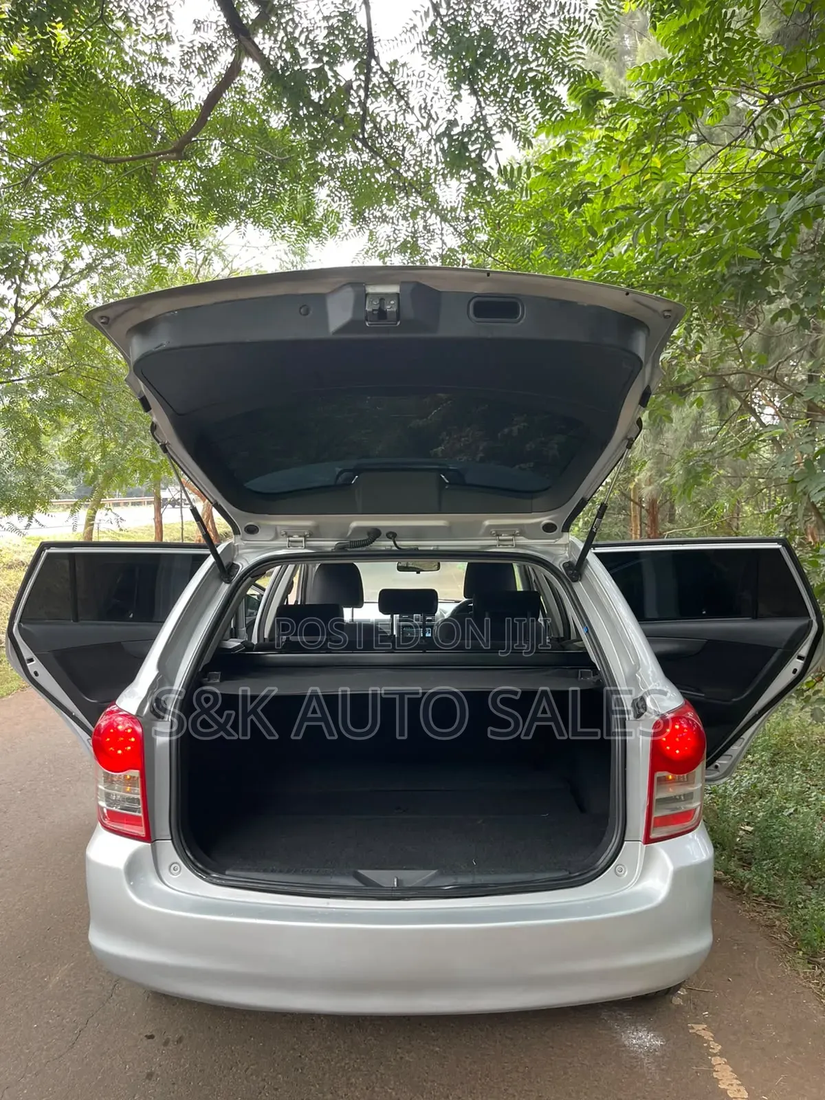 Toyota Corolla Fielder 2010 Silver