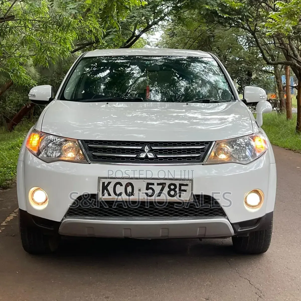 Mitsubishi Outlander 2012 White