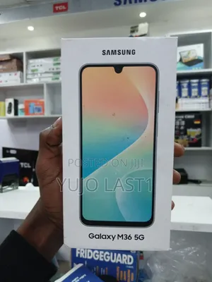 New Samsung Galaxy M36 5G 128 GB Orange