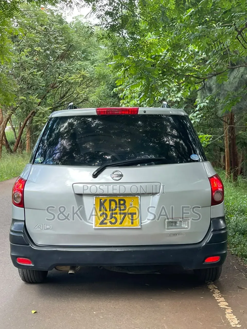 Nissan Advan 2014 Silver