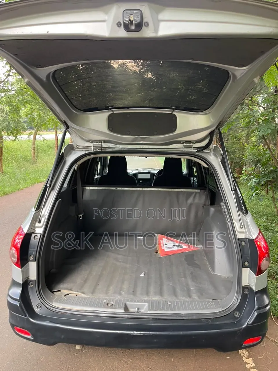Nissan Advan 2014 Silver