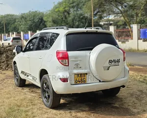 Toyota RAV4 2007 White