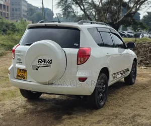 Toyota RAV4 2007 White
