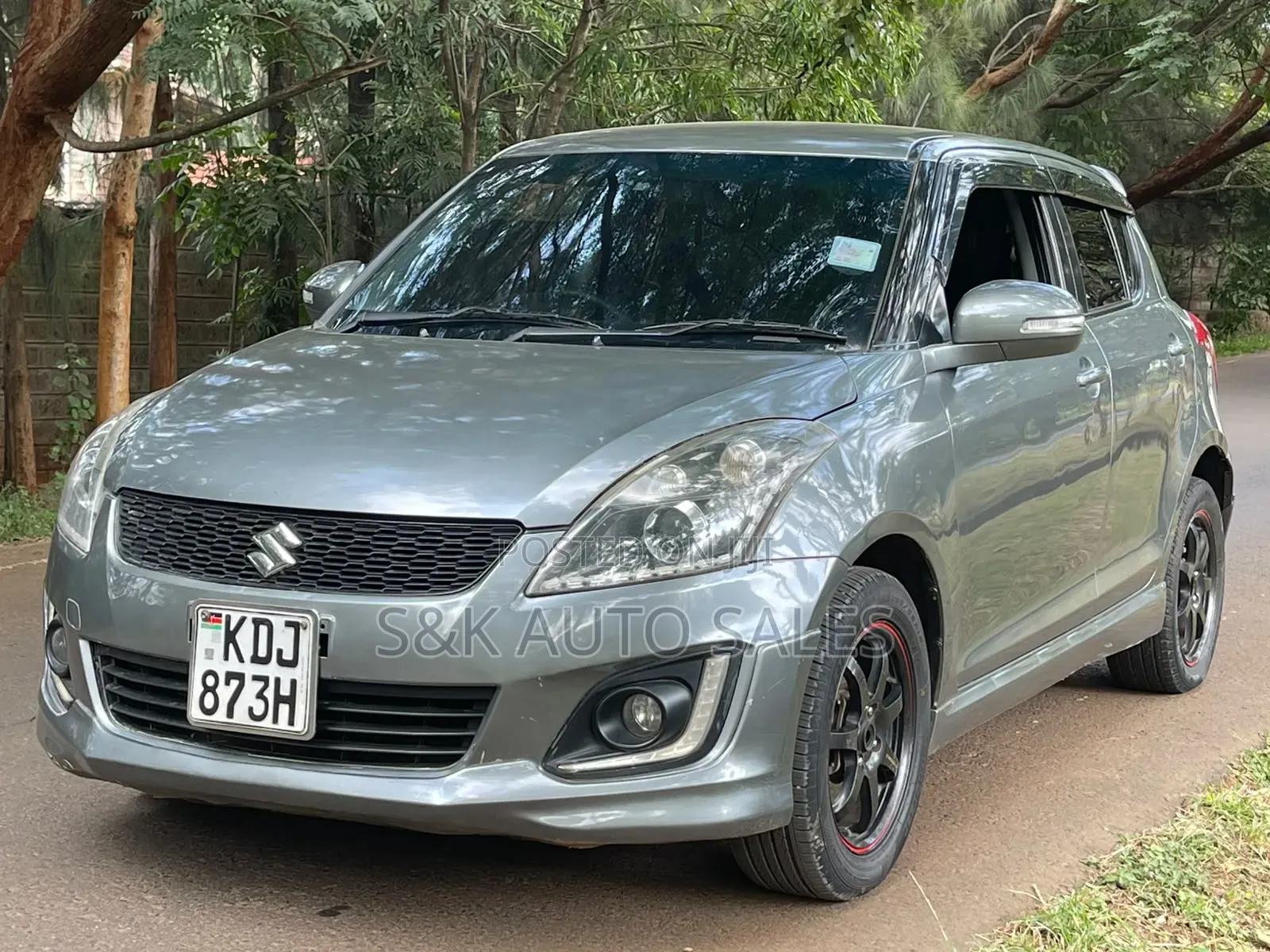 Suzuki Swift 2015 Gray