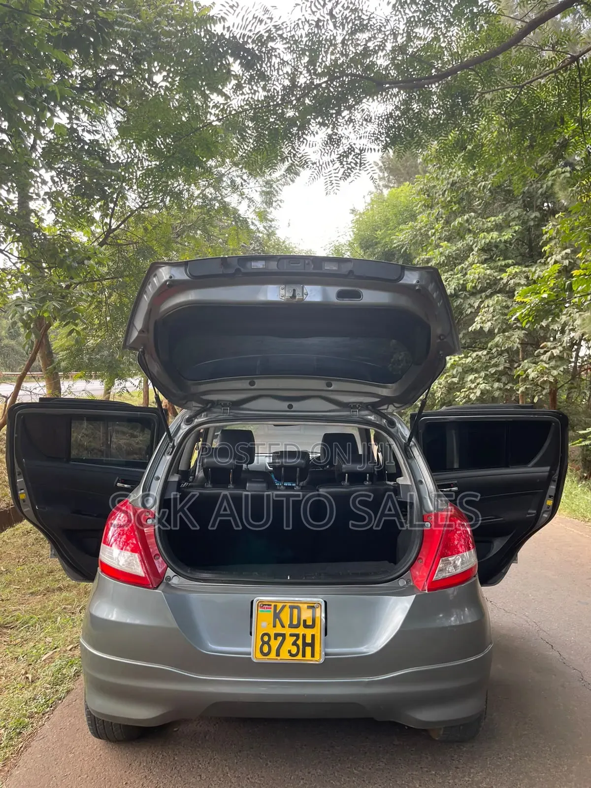 Suzuki Swift 2015 Gray