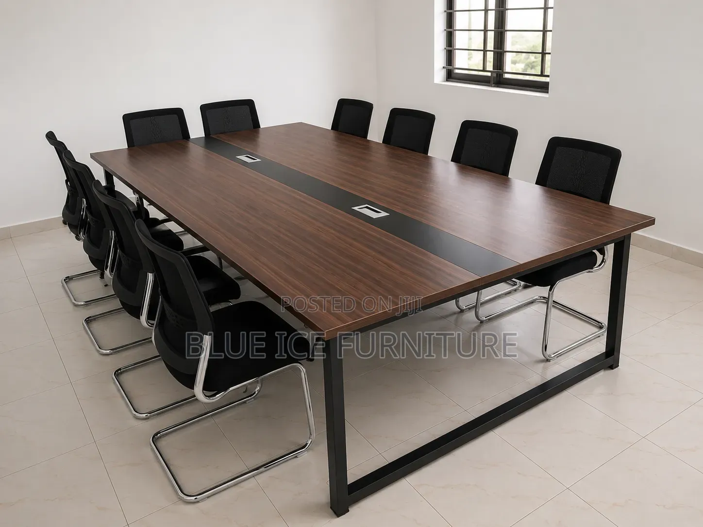 Office Meeting Table With Metallic Frame