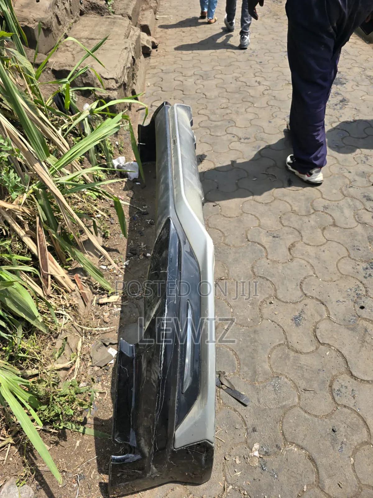 Toyota Harrier Bumper Skirting