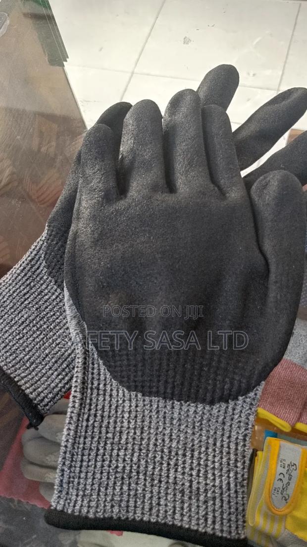 Kratos Cut- Resistant Gloves - thumbnail 2