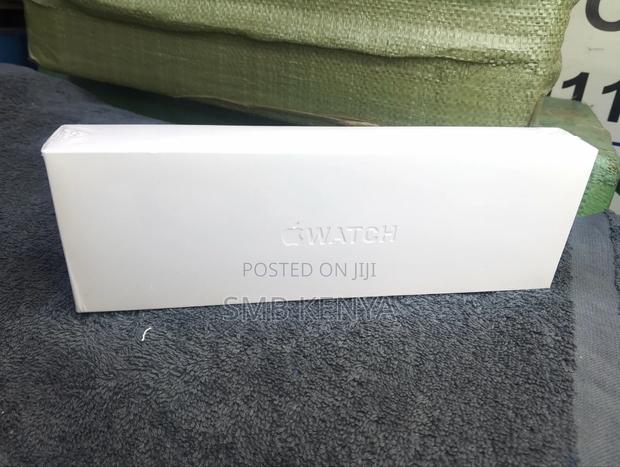 Apple Watch Series 11 - main view
