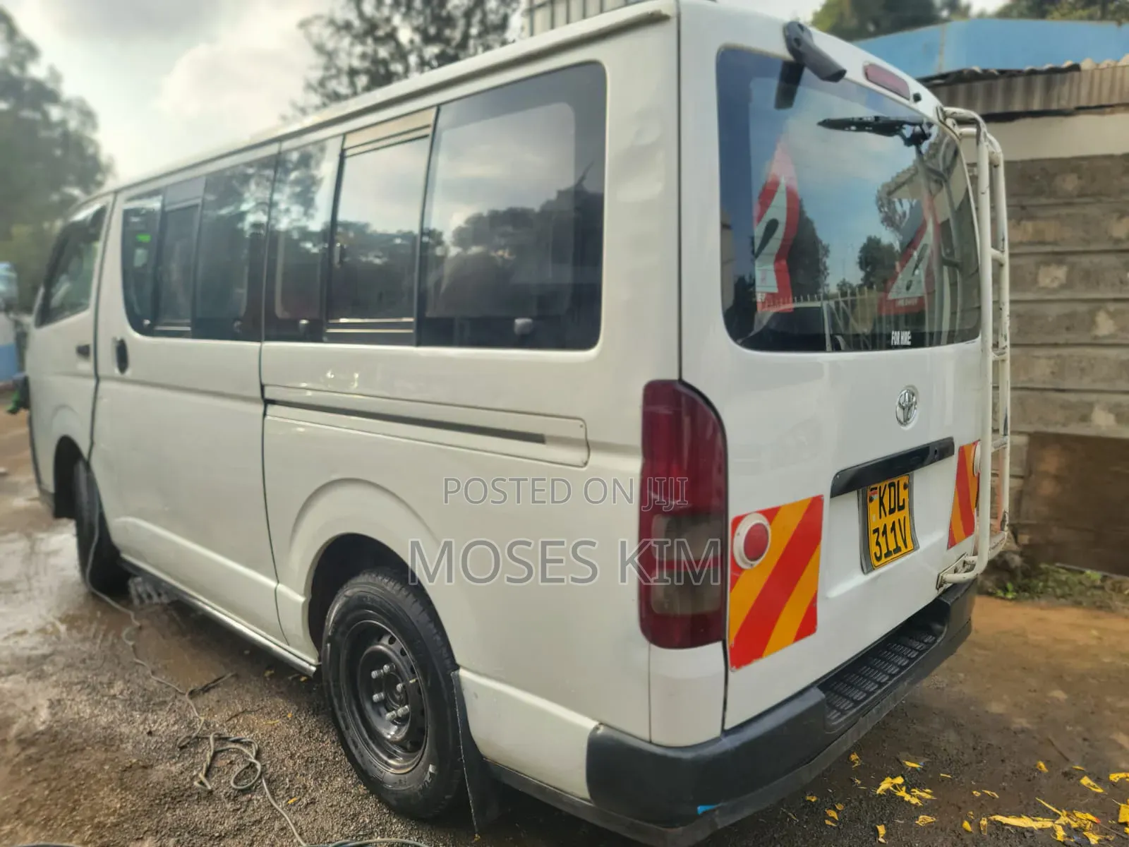 Toyota HiAce 2016 White