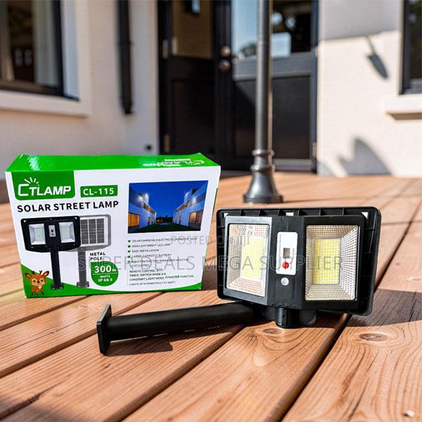 300w Waterproof Reliable Lighting Solar Street Light For Convenience - thumbnail 2